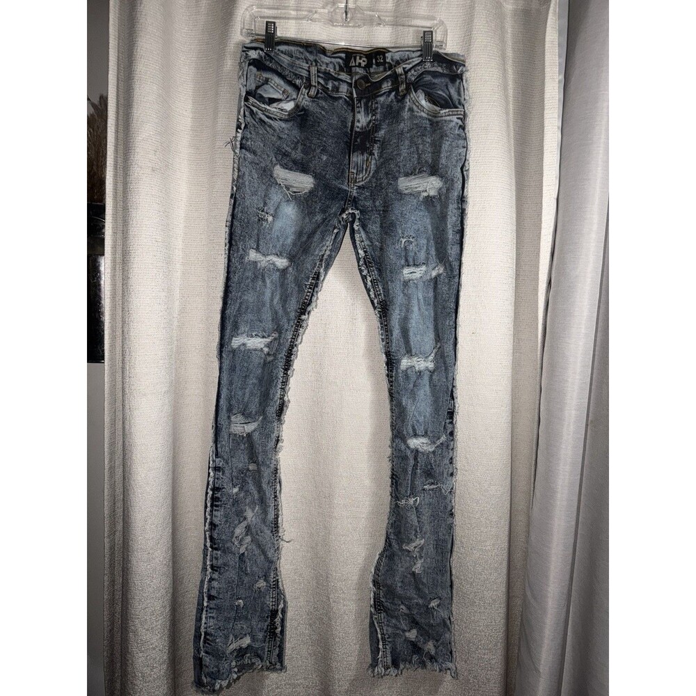 AHP mens destressed/patched fuzzy style jeans size 32/36